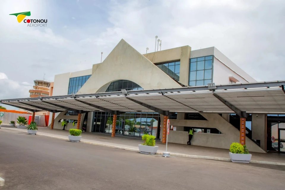 L’aéroport de Cotonou rebaptisé « Aéroport Bernardin Gantin de Cotonou »